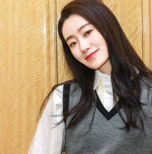 娱乐吃瓜张小斐微博号,娱乐八卦新风向